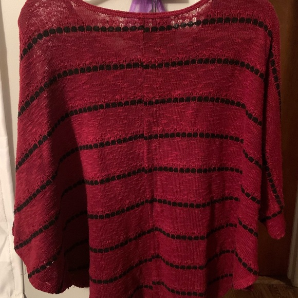 Lightweight Batwing Sweater - Picture 3 of 3